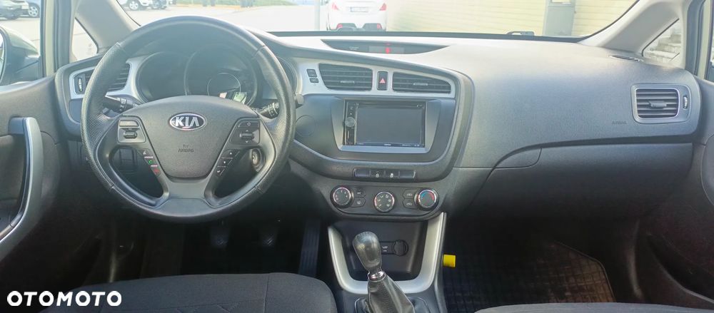 Kia Ceed 1.4 M - 10
