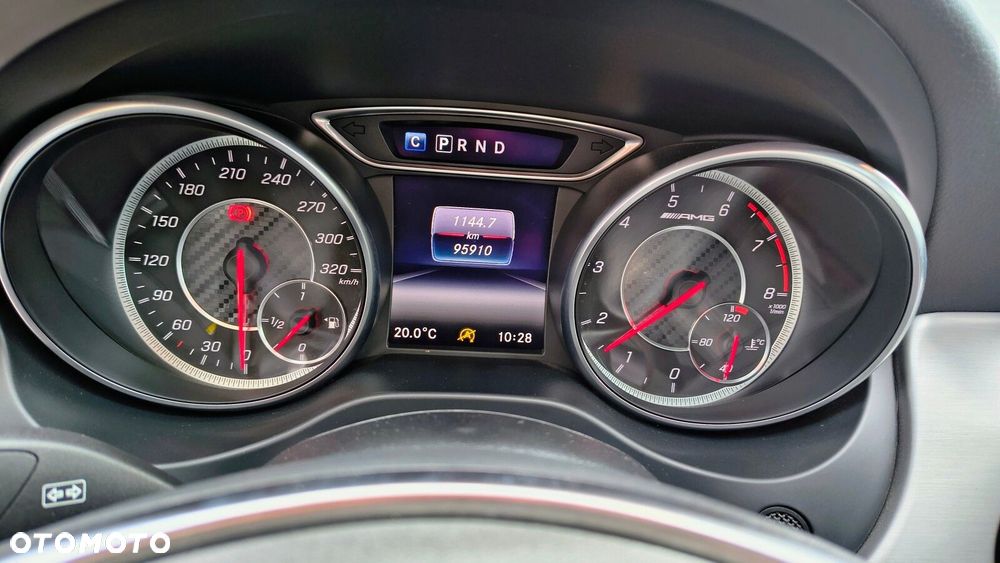 Mercedes-Benz GLA - 17