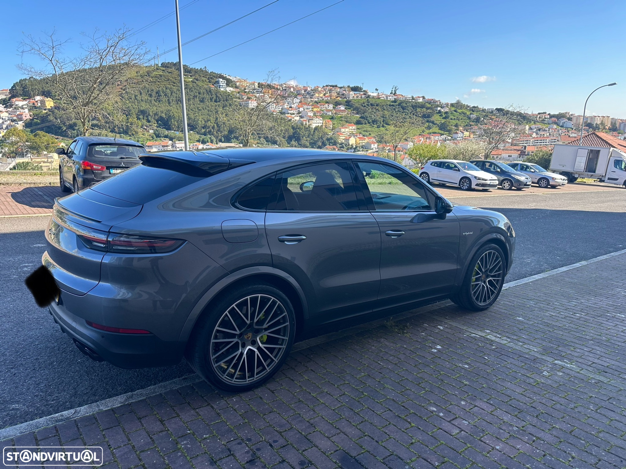 Porsche Cayenne Coupé E-Hybrid - 6