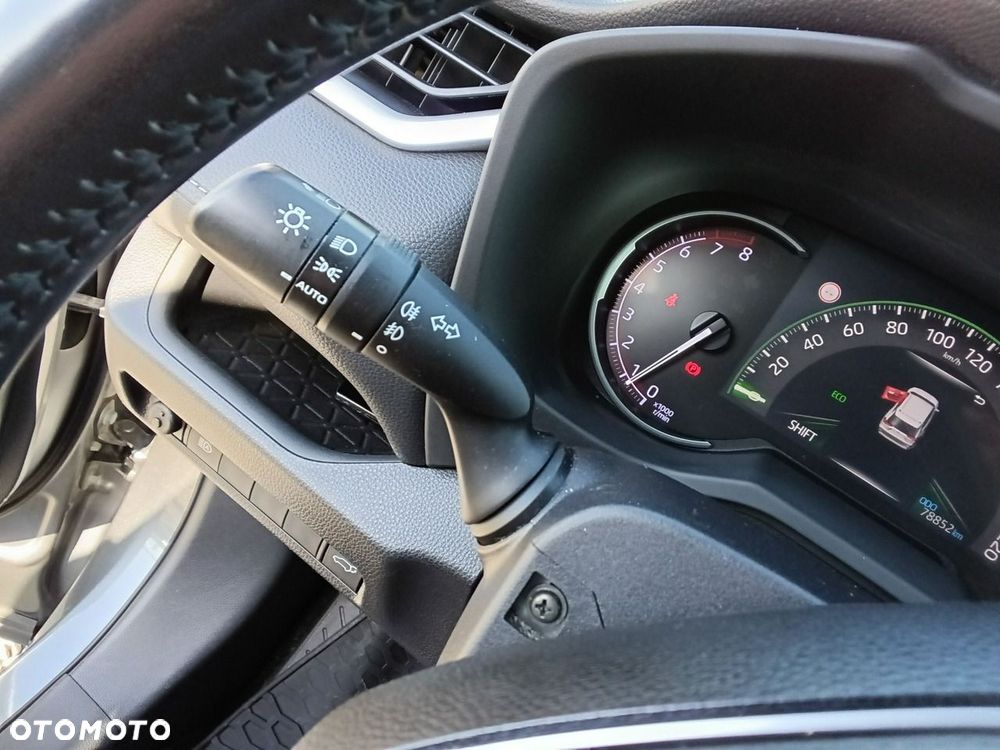Toyota RAV4 - 24