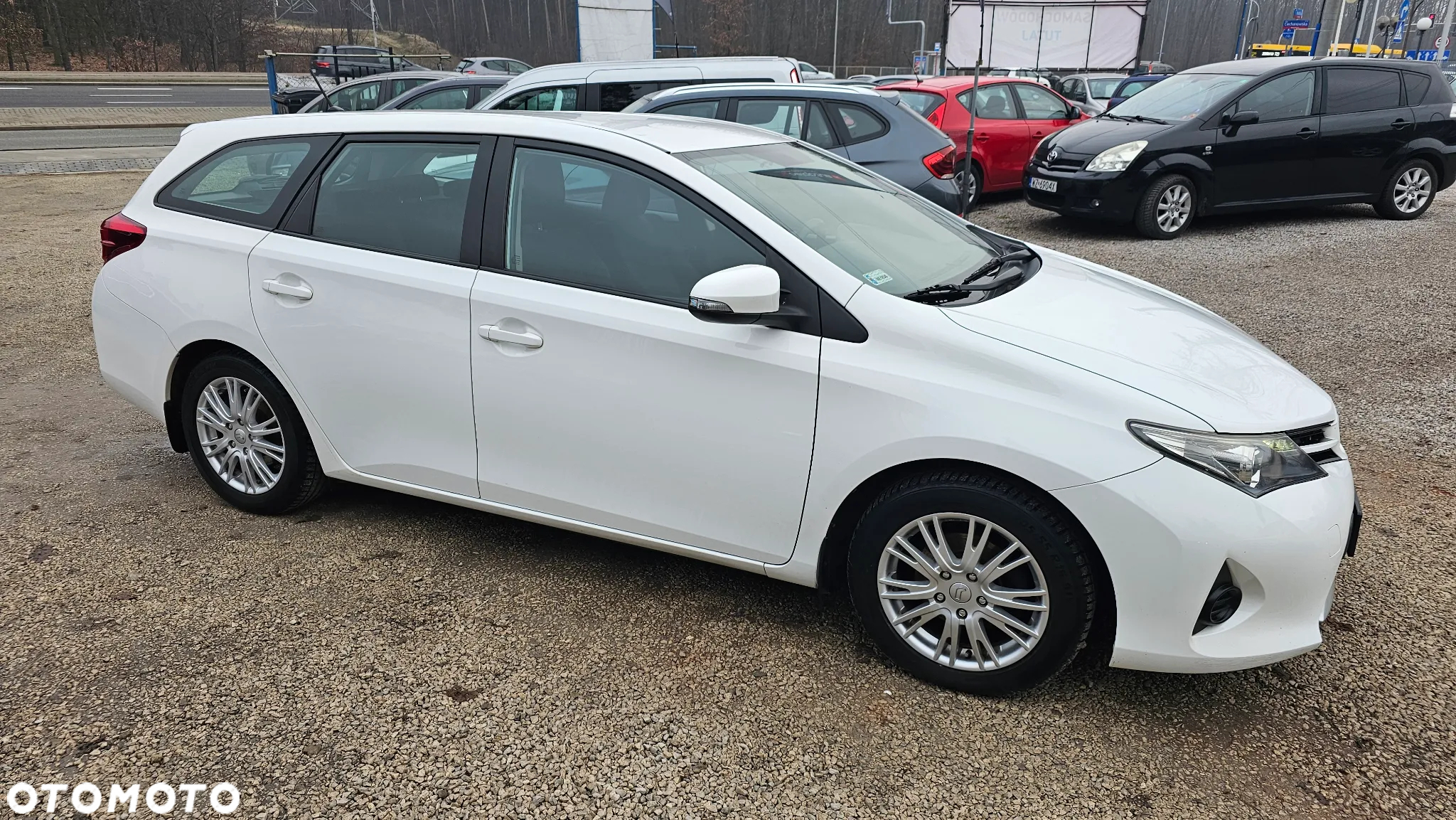 Toyota Auris 1.33 VVT-i Life Comfort - 26
