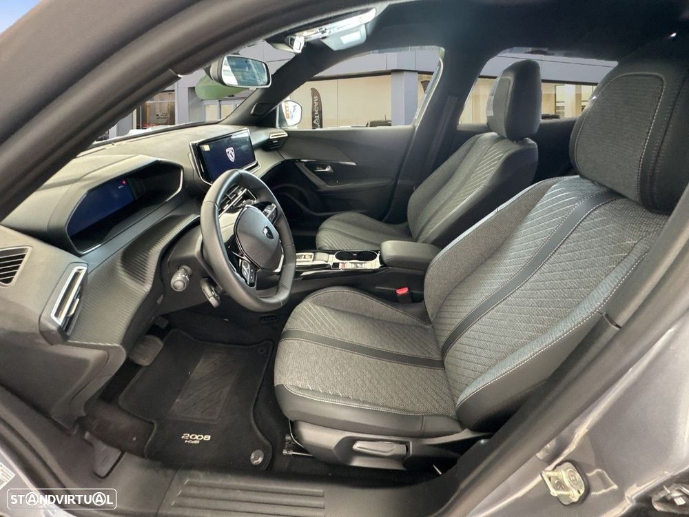 Peugeot 2008 - 9