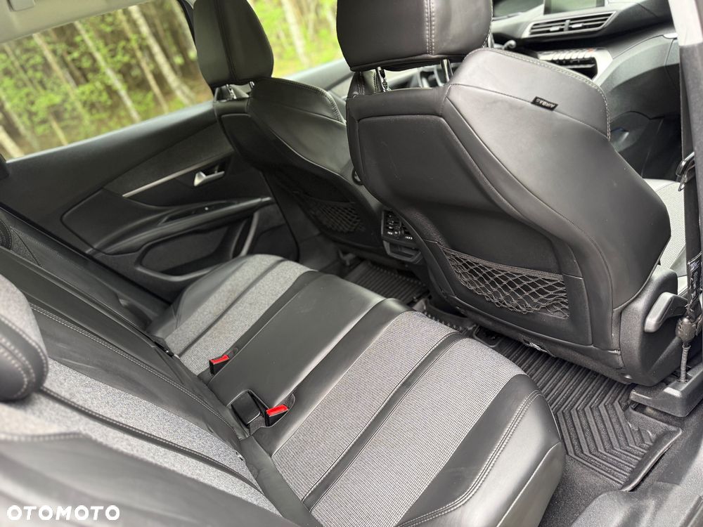 Peugeot 3008 - 9