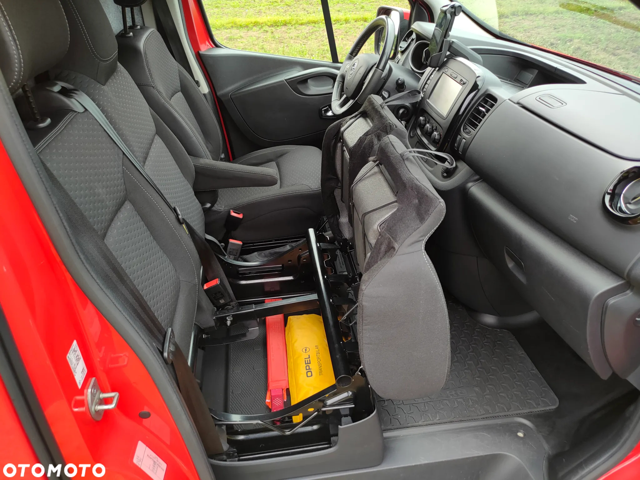 Opel Vivaro - 32