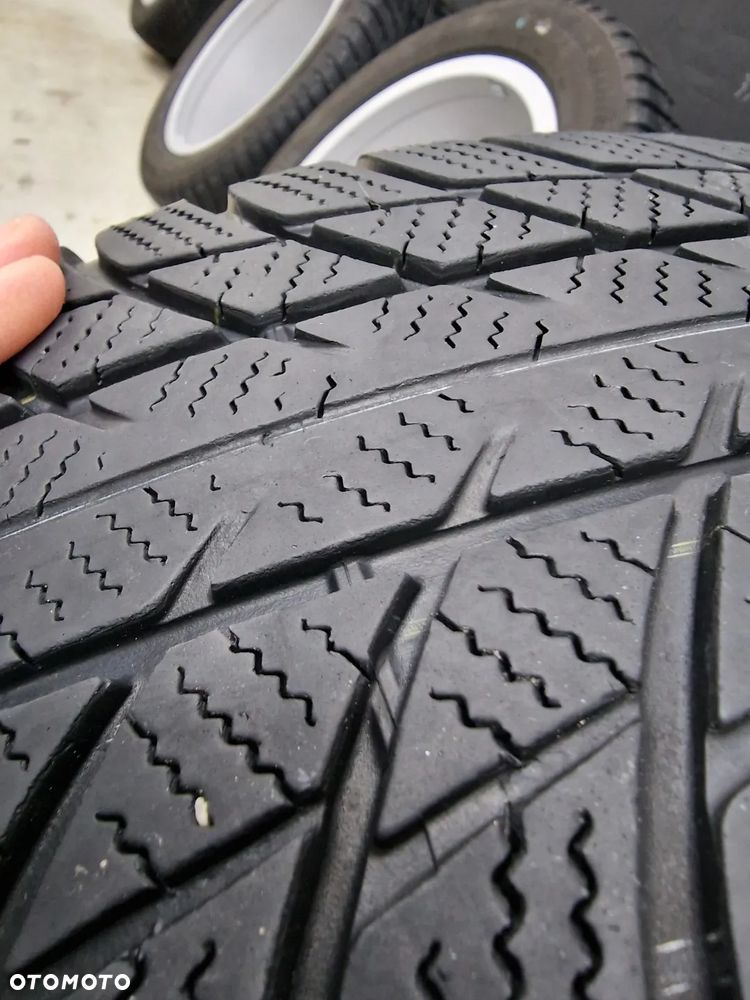 Oryginalne koła Audi A4 B9 17” 8W0601025P 225/50 R17 Bridgestone zima - 19