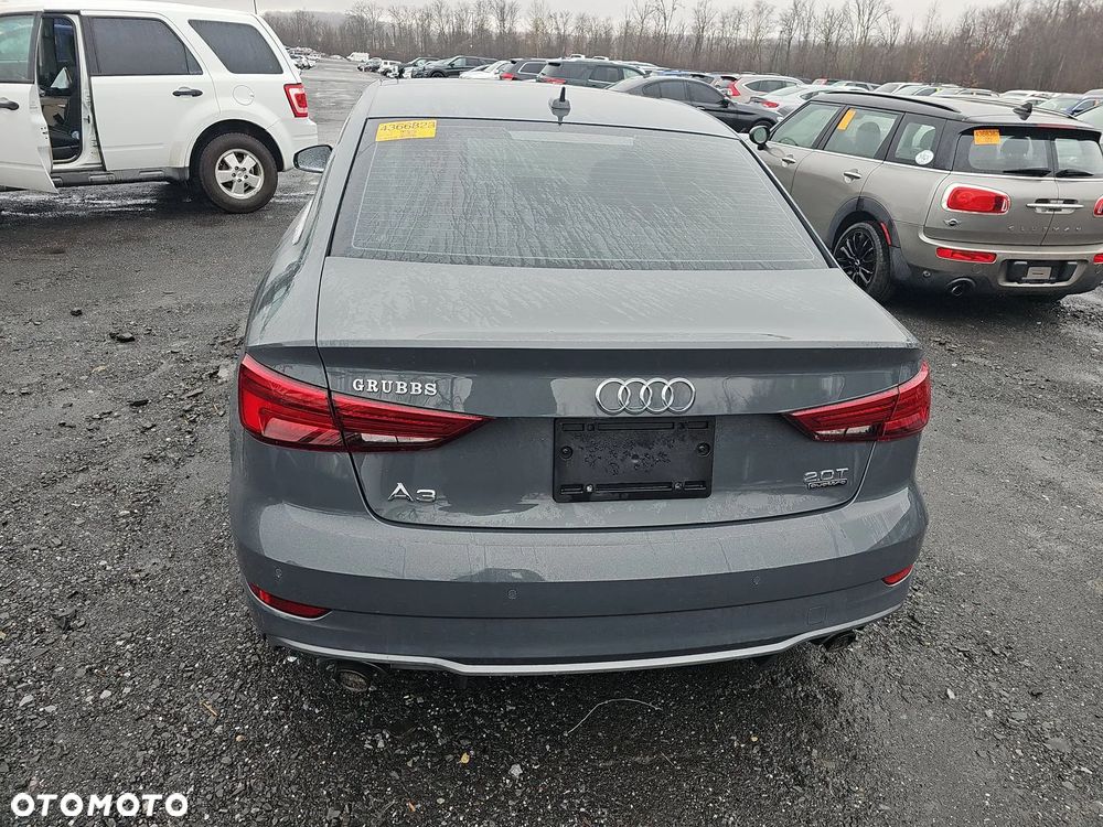 Audi A3 Limousine 40 TFSI quattro S tronic sport - 4