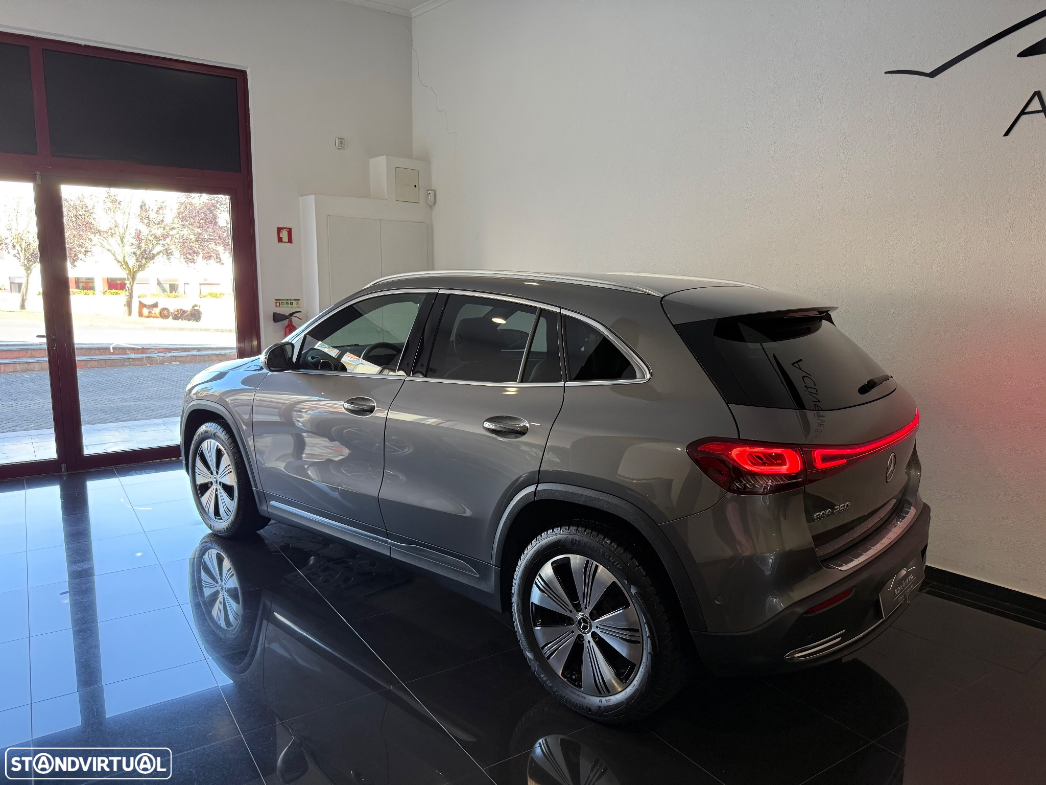 Mercedes-Benz EQA 250 Progressive - 3
