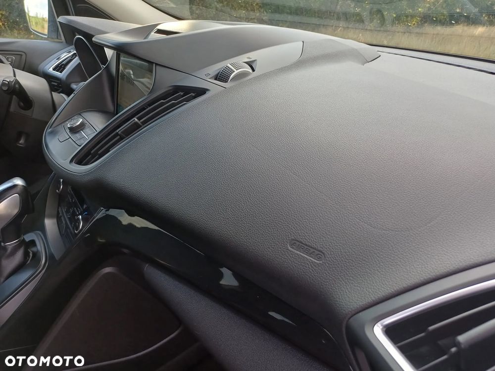 Ford Kuga 2.0 TDCi FWD Titanium - 10
