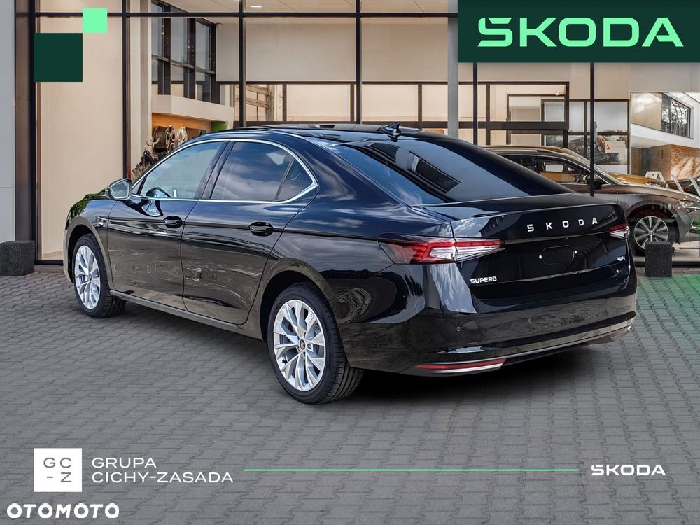 Skoda Superb 2.0 TDI SCR 4x4 Drive DSG - 4