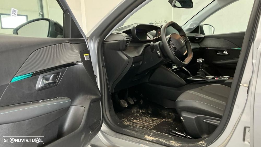 Peugeot 208 1.2 PureTech Allure Pack - 5