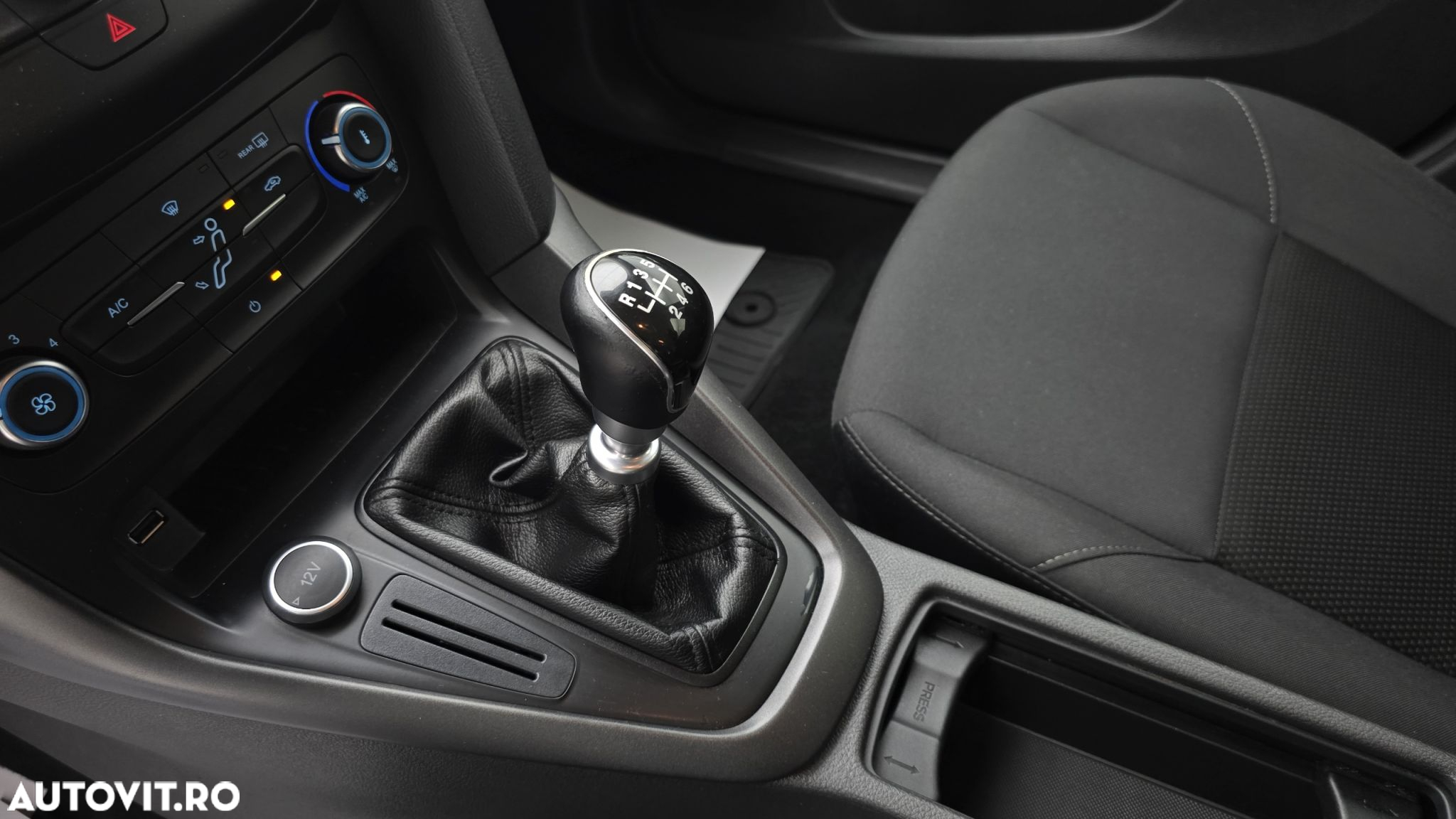 Ford Focus 1.5 EcoBlue Trend - 17
