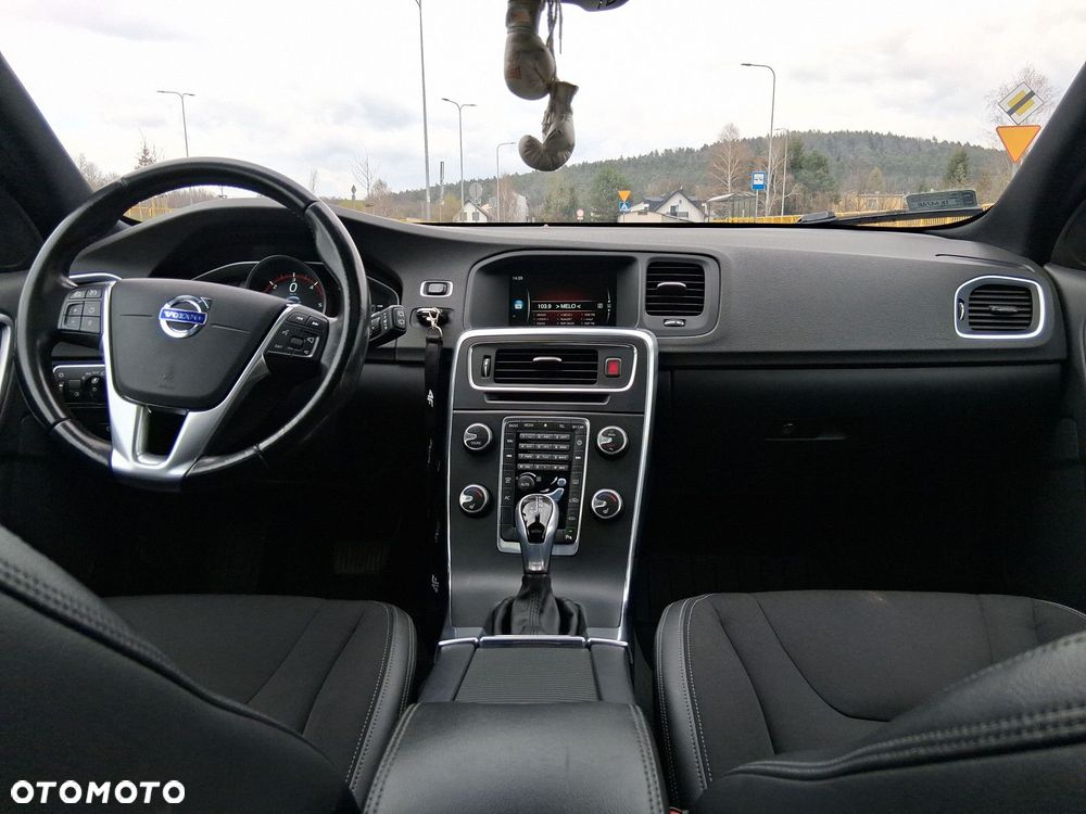 Volvo V60 - 12