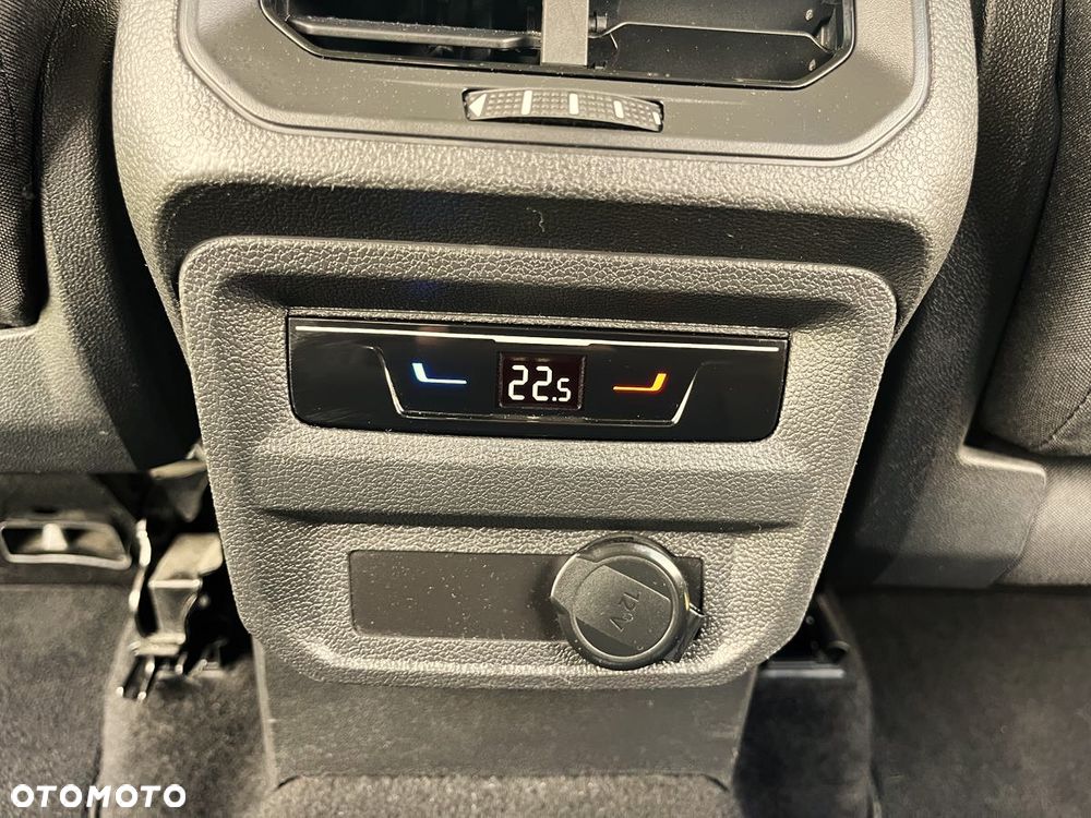 Volkswagen Tiguan - 10
