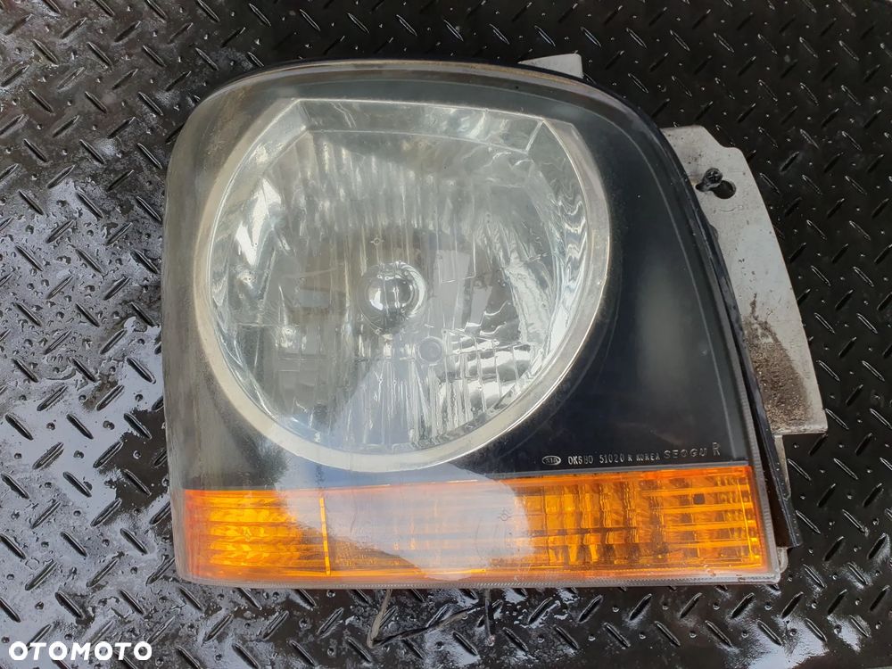 KIA BONGO K2500 K2700 LIFT REFLEKTOR LAMPA PRAWY PRZÓD PRAWA PRZEDNIA 0K6B0-51020R - 1