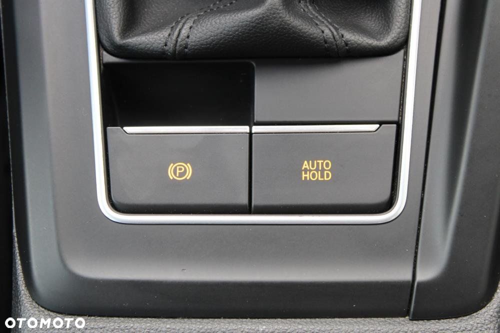 Volkswagen Golf - 19