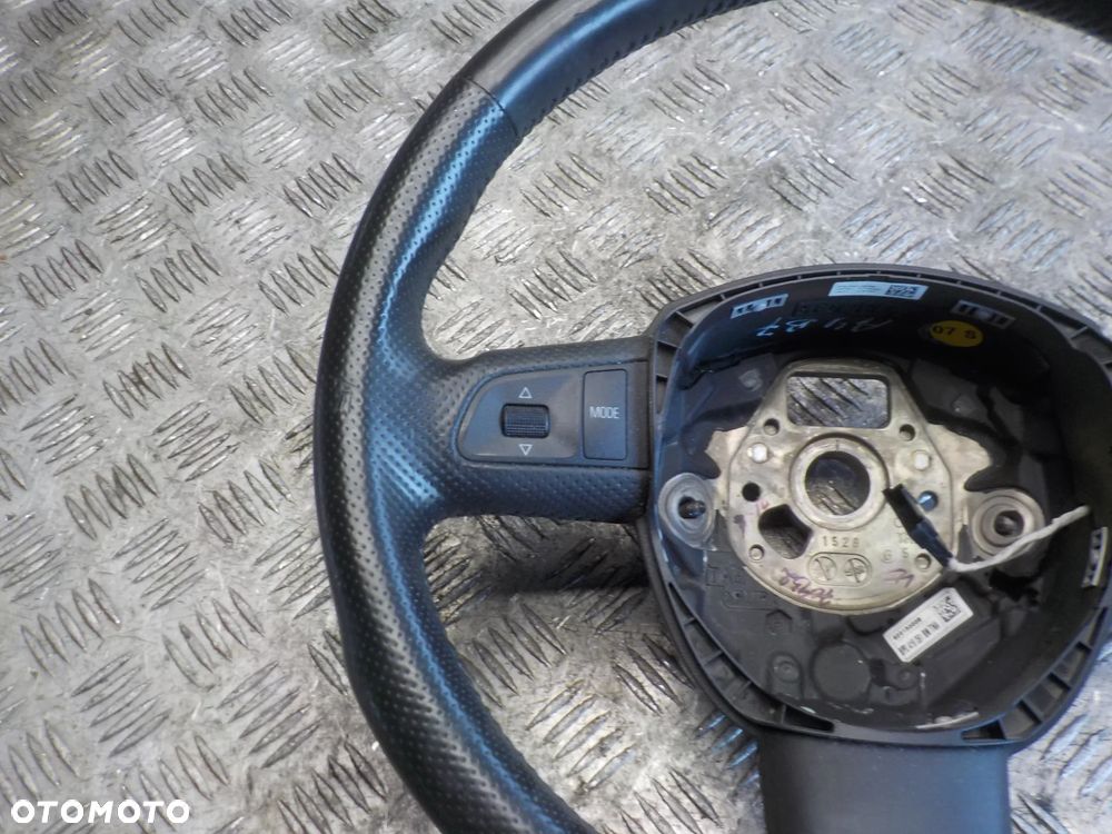 AUDI A4 B7 KIEROWNICA CZARNA SKÓRA MULTIFUNKCJA ŁOPATKI 8P0419091BM - 3
