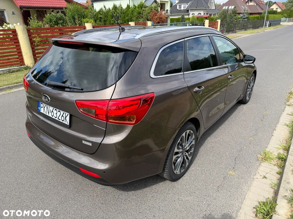 Kia Ceed 1.6 GDI DCT Platinum Edition - 37