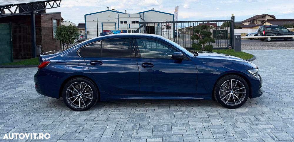 BMW Seria 3 330e Aut. Sport Line - 10