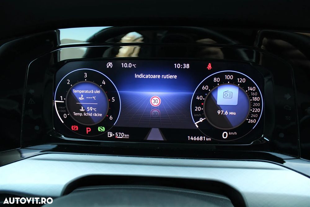 Volkswagen Golf 2.0 TDI DSG Life - 17