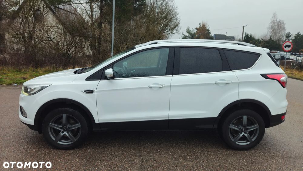 Ford Kuga - 4