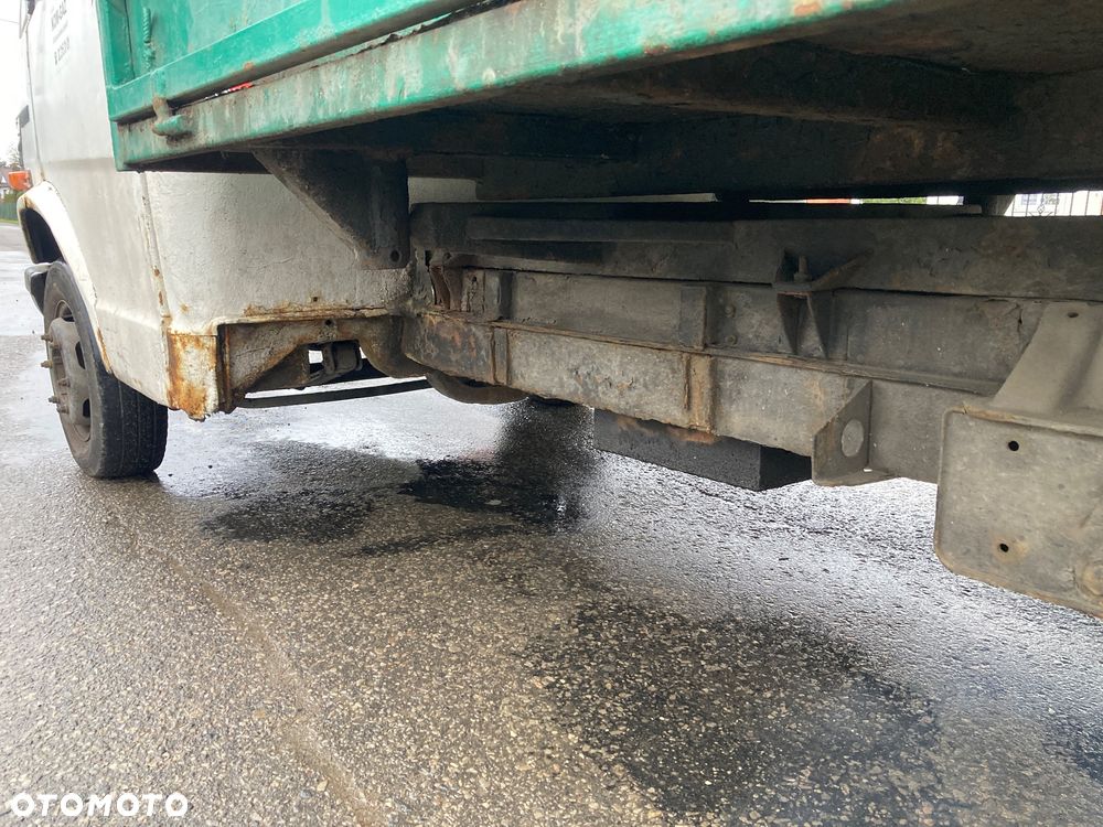 Mercedes-Benz 410 - 14