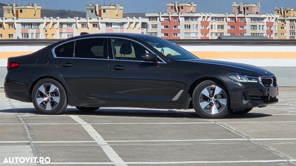 BMW Seria 5 520d AT MHEV - 36