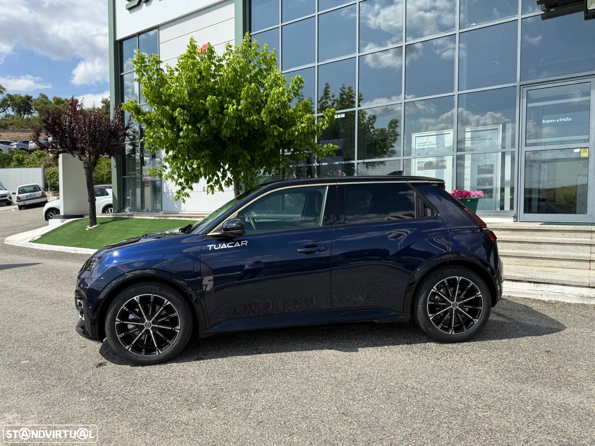 Renault 5 E-Tech 52 kWh Iconic Cinq Autonomia Conforto - 5
