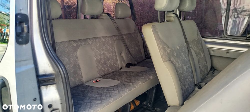 Opel Vivaro - 7