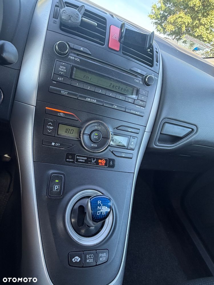 Toyota Auris 1.8 HSD Sol - 13