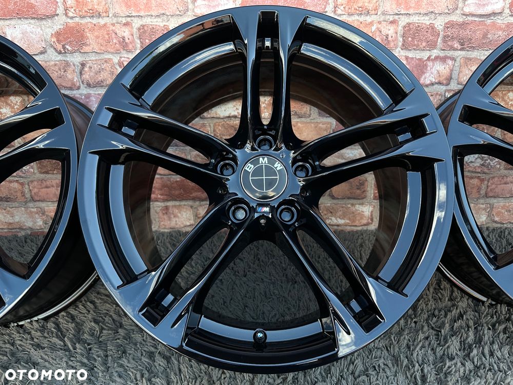 Oryginalne czarne felgi 18 BMW 5x120 M pakiet styling 613 F10 Z3 Z4 E46 X1 X3 E83 E90 F30 F32 F34 GT F01 F12 F20 E87 E60 xDrive 8j ET30 9j ET44 Performance - 9