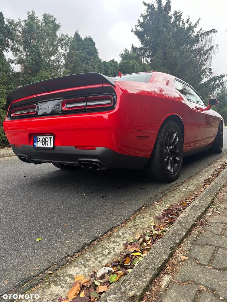 Dodge Challenger 6.4 Scat Pack - 6