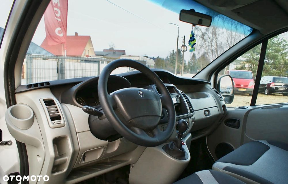Renault Trafic - 11