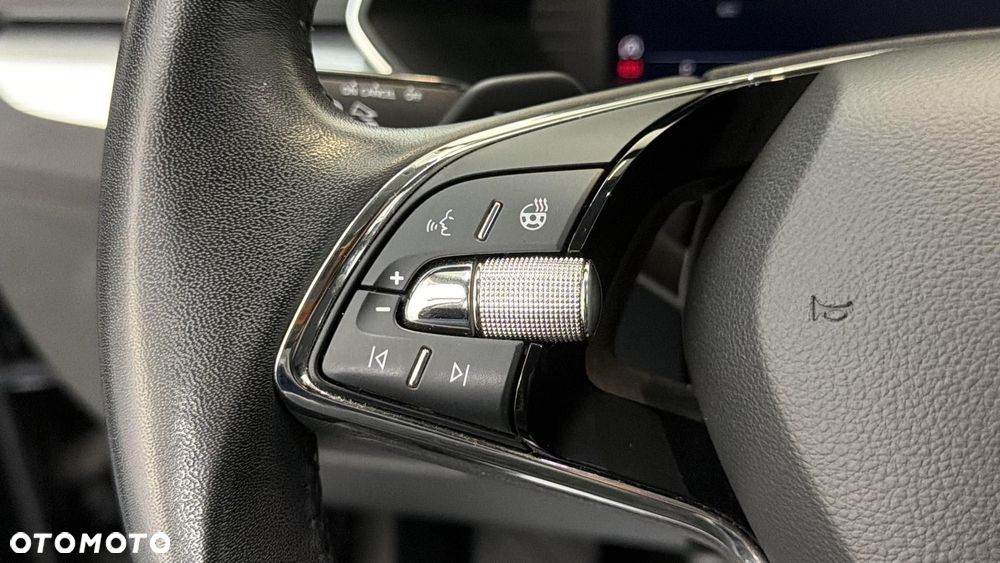 Skoda Superb 2.0 TDI SCR Ambition DSG - 25
