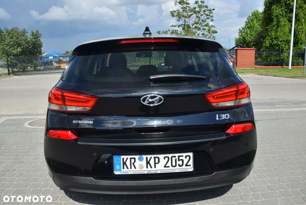 Hyundai i30 1.6 D Premium - 12