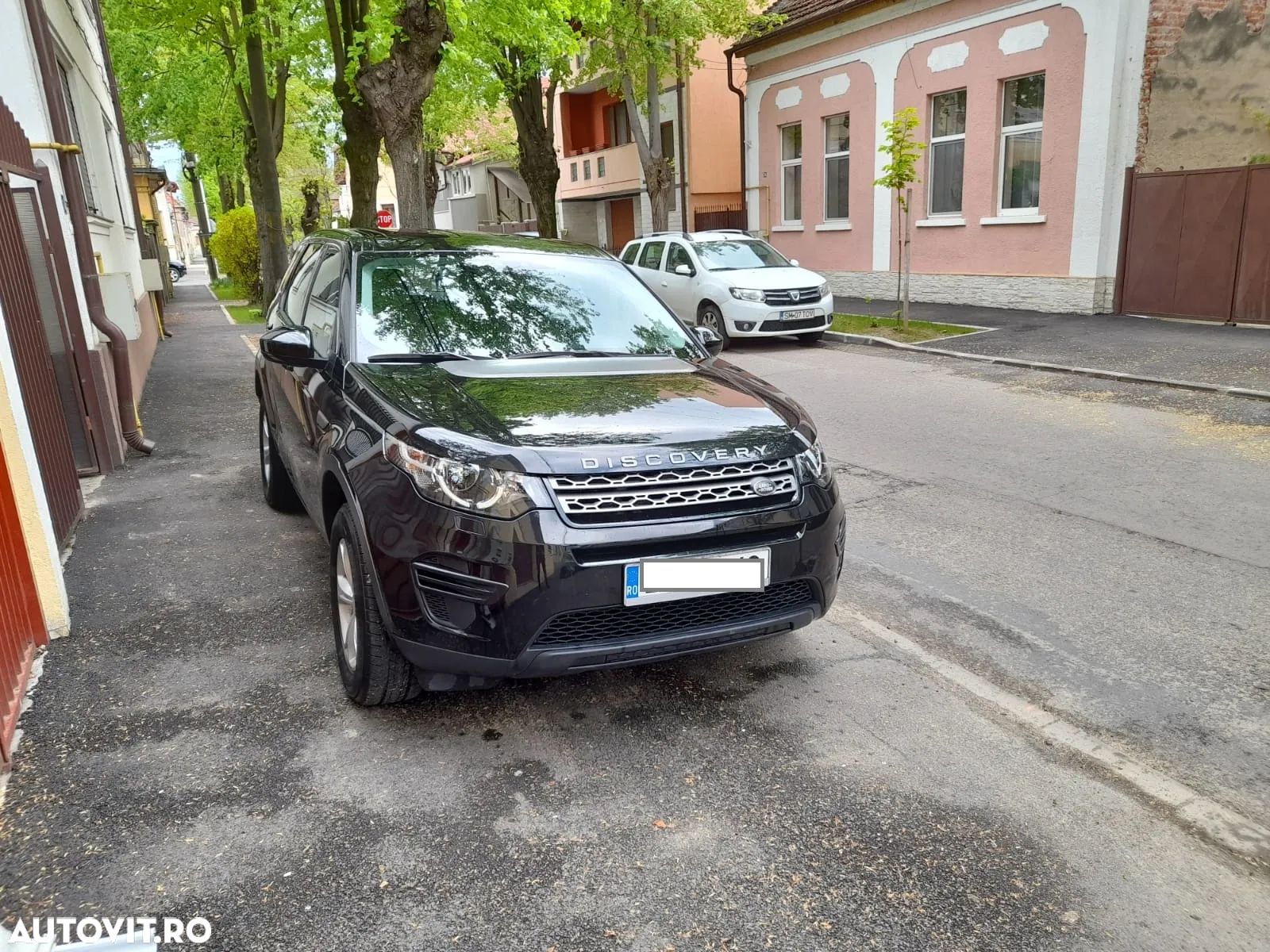 Land Rover Discovery Sport - 1