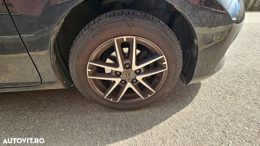 Toyota Auris 1.33 Dual-VVT-i Comfort - 6