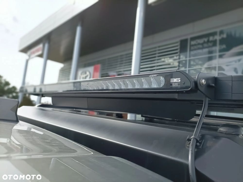 Toyota Hilux 2.8 D-4D mHEV Double Cab Invincible 4x4 - 16