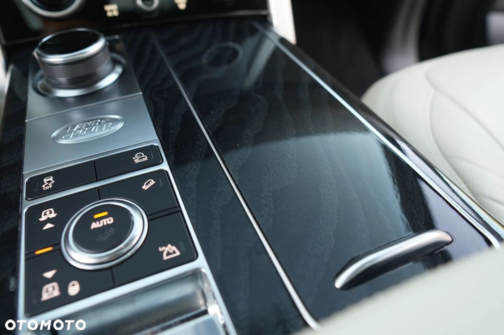 Land Rover Range Rover - 19