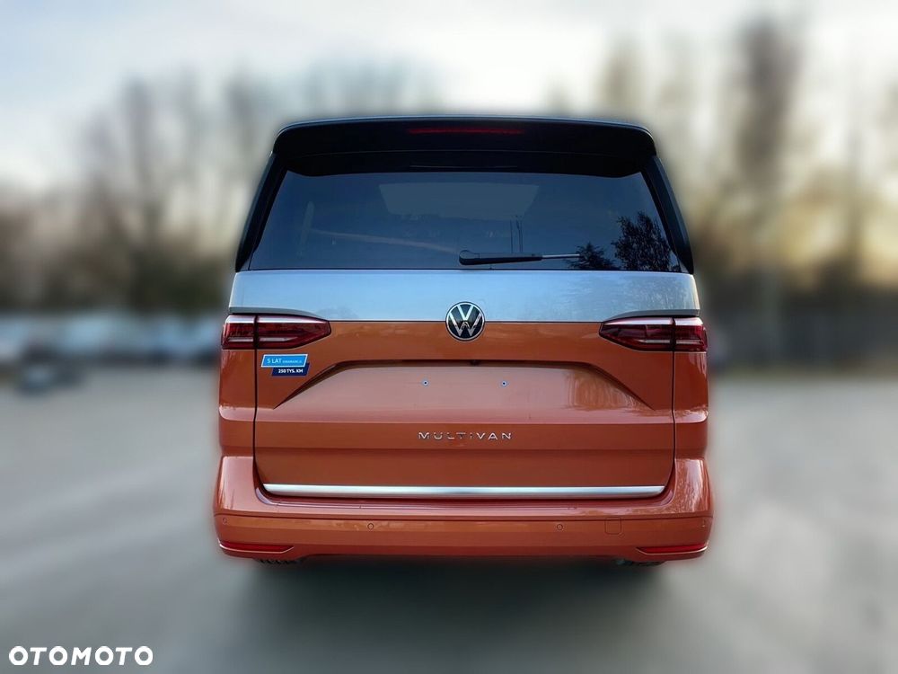 Volkswagen Multivan - 10