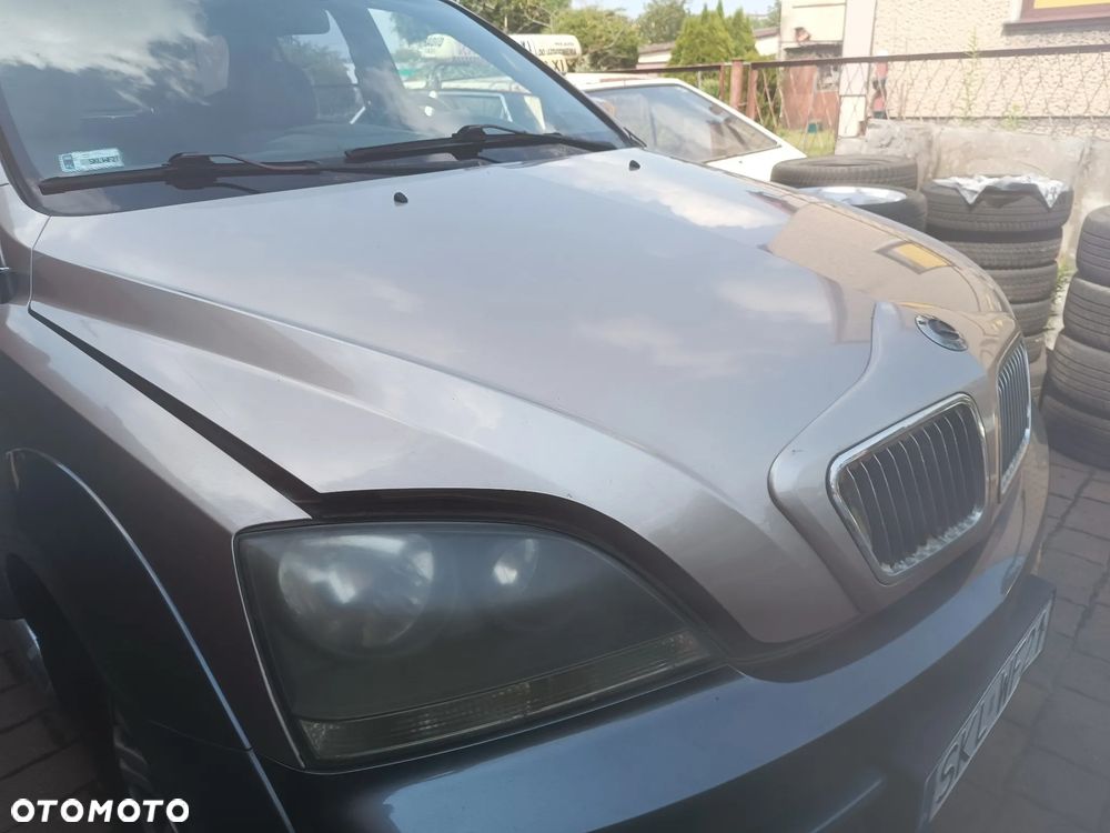 Kia Sorento 1 I 2.5 crdi - maska grill atrapa "bmw" - auto na części Częstochowa - 2