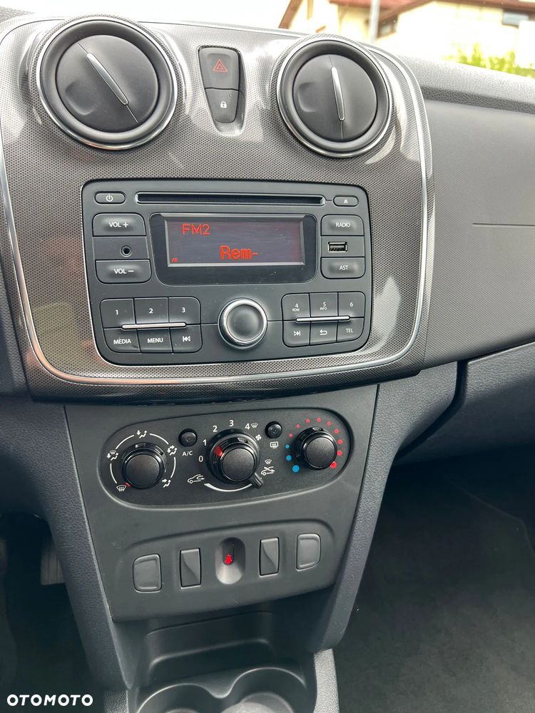 Dacia Sandero TCe 100 Essential - 23