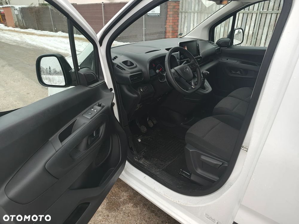 Opel Combo 1.2 Turbo S&S - 10