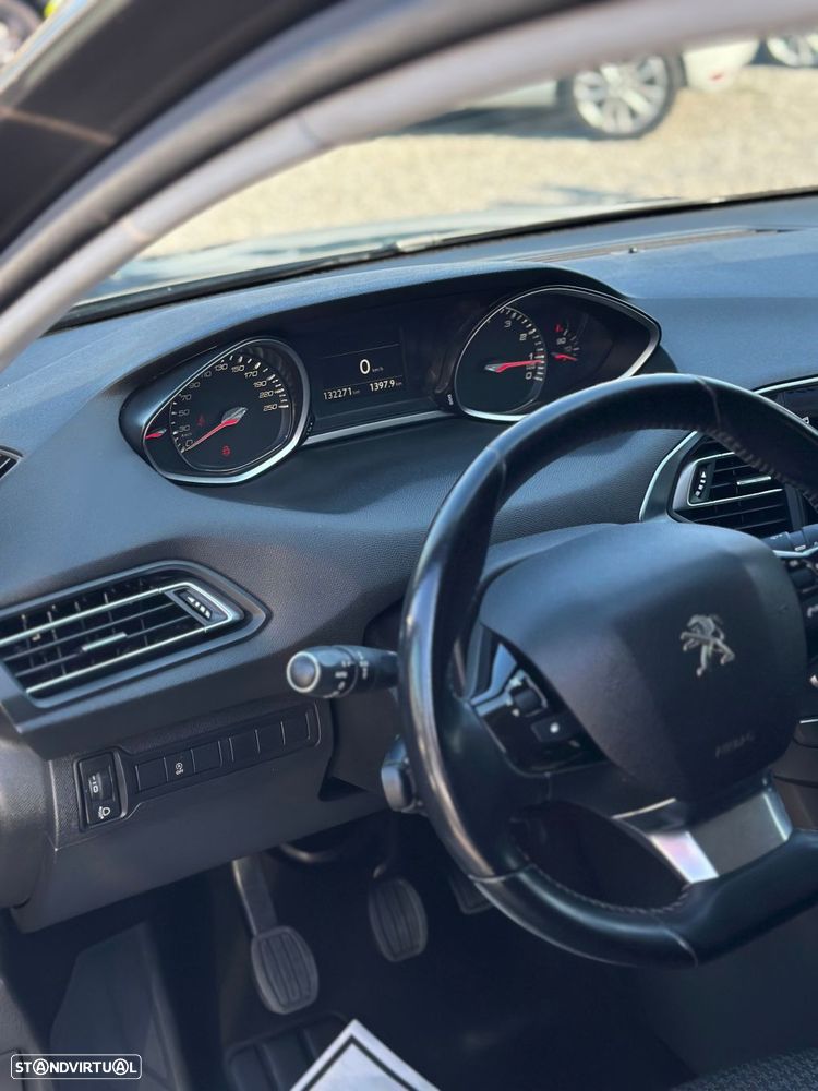 Peugeot 308 - 14