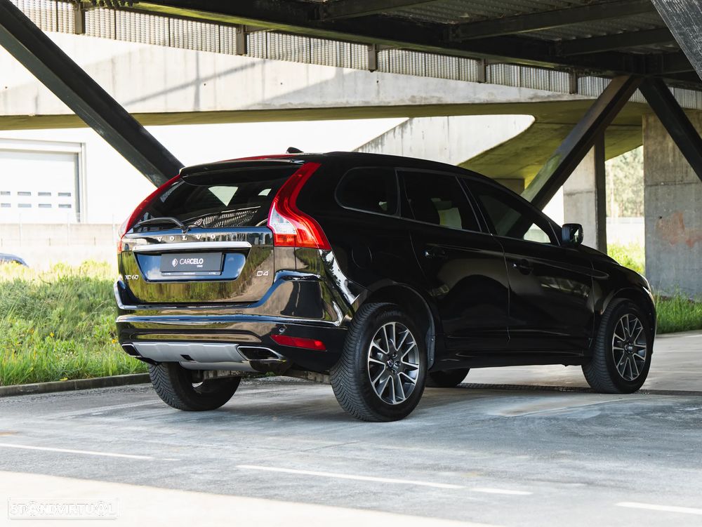 Volvo XC 60 D4 Geartronic Summum - 4