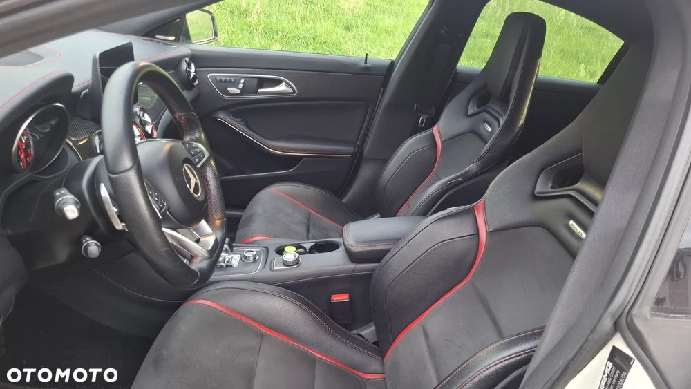 Mercedes-Benz CLA AMG 45 4Matic AMG Speedshift DCT 7G AMG Night Edition - 14