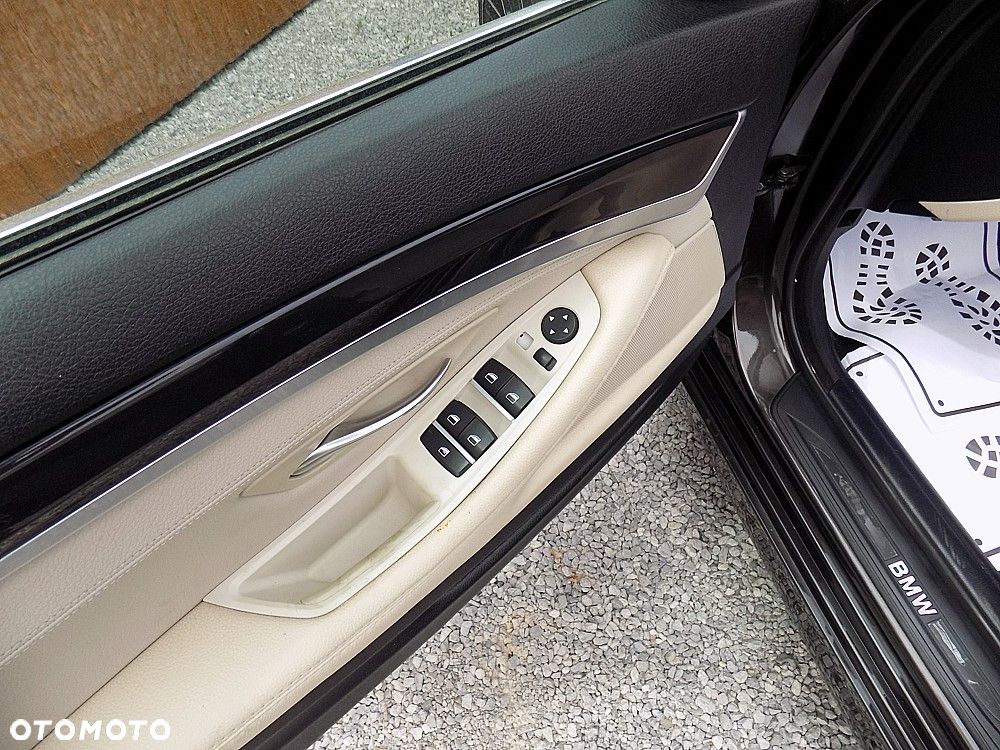 BMW Seria 5 518d - 8