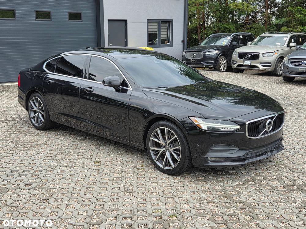 Volvo S90 T5 Momentum - 2