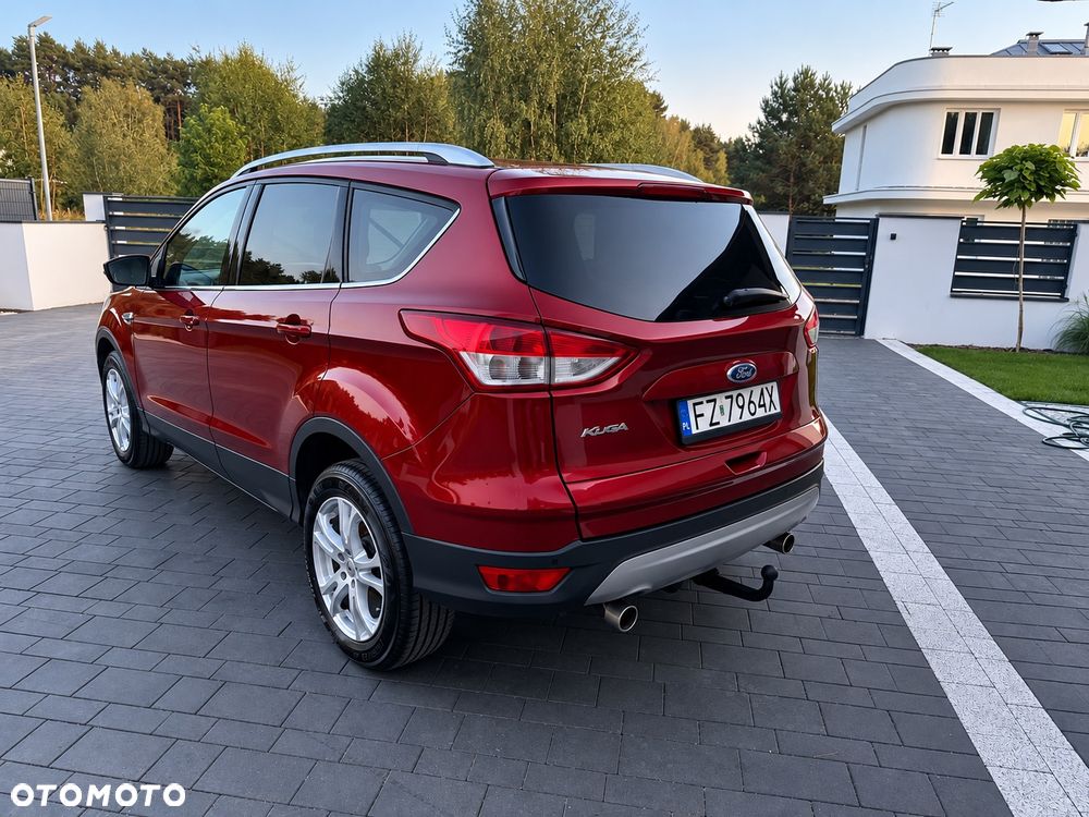 Ford Kuga 2.0 TDCi 2x4 Titanium - 8