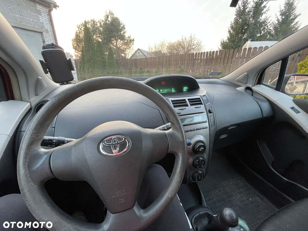 Toyota Yaris 1.0 Terra A/C - 2