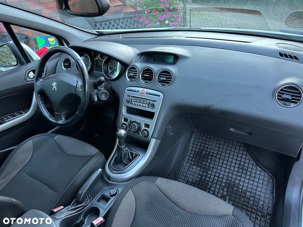 Peugeot 308 - 13